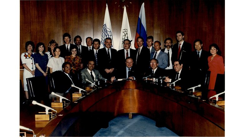 Egor Gaidar, Acting Prime Minister of the Russian Federation, signing Agreement on IBRD and IDA Membership. June 16, 1992