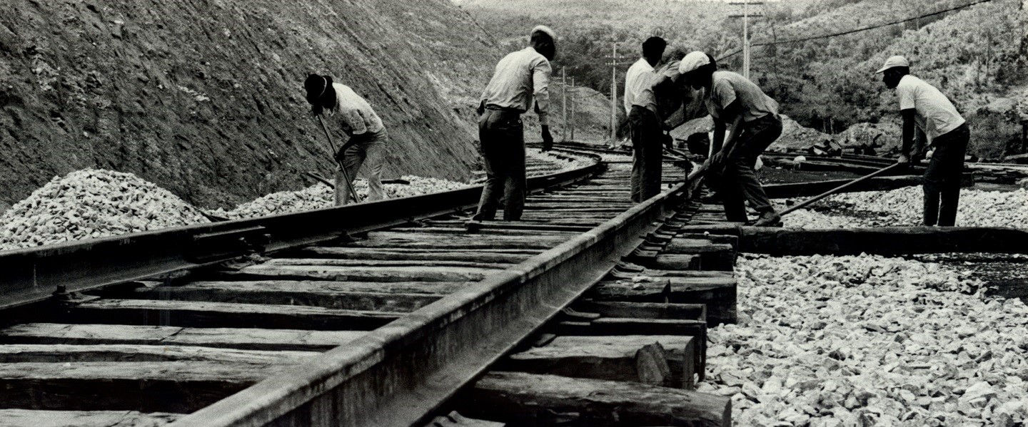 transport carousel photo
