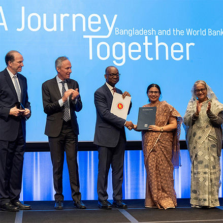 Project Signing between World Bank and Bangladesh featuring David Malpass, Martin Raiser, Abdoulaye Seck and Bangladesh PM