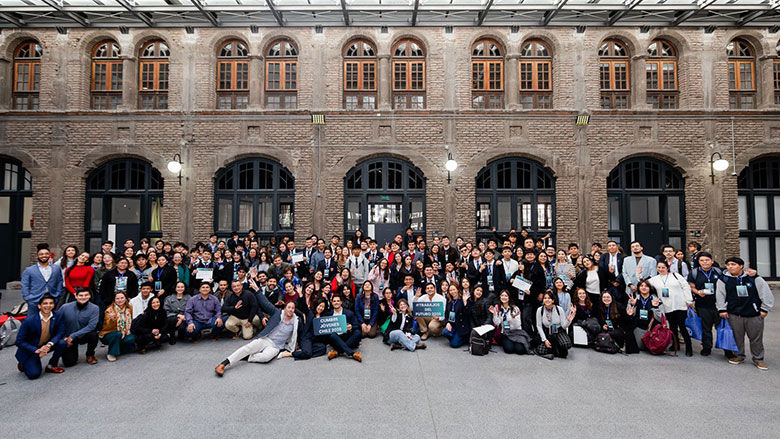 Cumbre de Jóvenes Chile 2026 - Foto grupal de los asistentes al evento