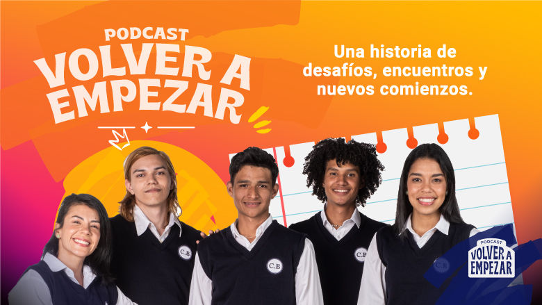 Foto con estudiantes Podcast Volver a Empezar-780px