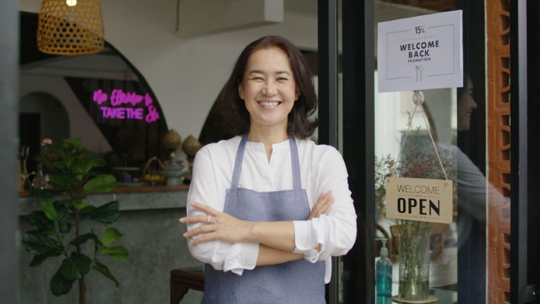 woman chef restaurant