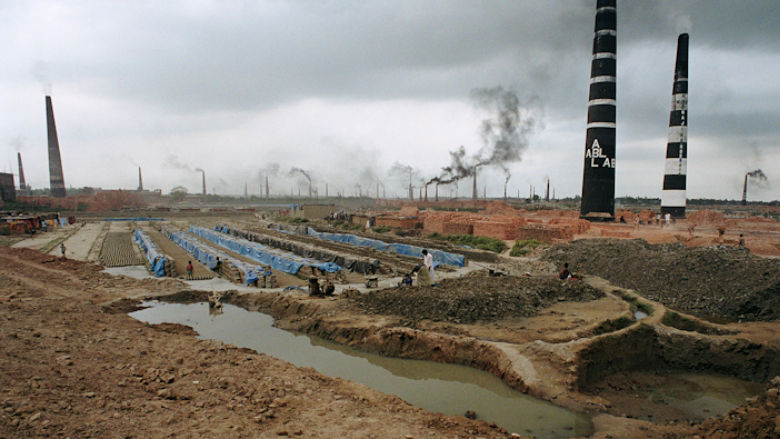 Emissions from the chimney of a brick factory