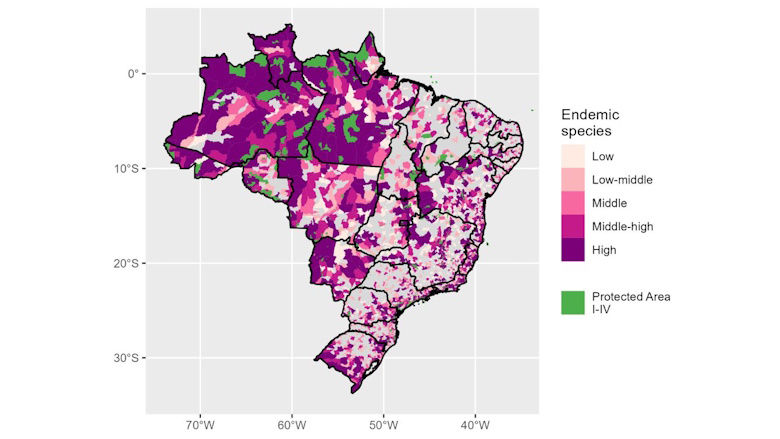Map of Brazil showing numbers of endemic species