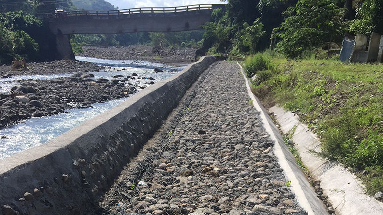 Muro Gabion en Petoa, Honduras. Proyecto Riesgo de Desastrees