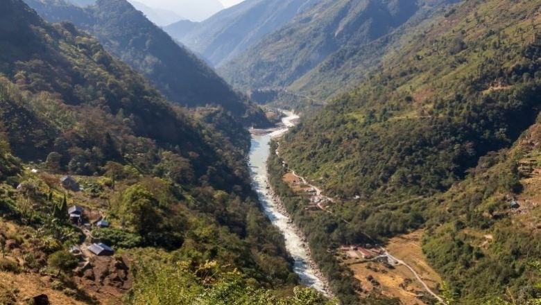 Arun River and settlements 