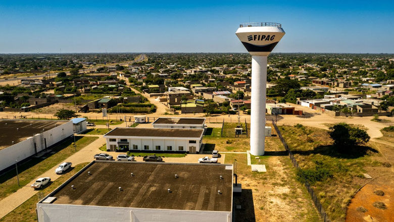 Mozambique Water Asset Holder and Investment Fund (FIPAG) water tower. Photo: World Bank