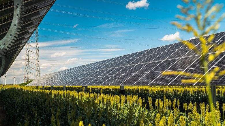 Vienna DKC solar panels