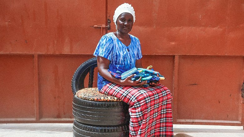Sénégal : le sachet d'eau en plastique, un fléau pour la santé et